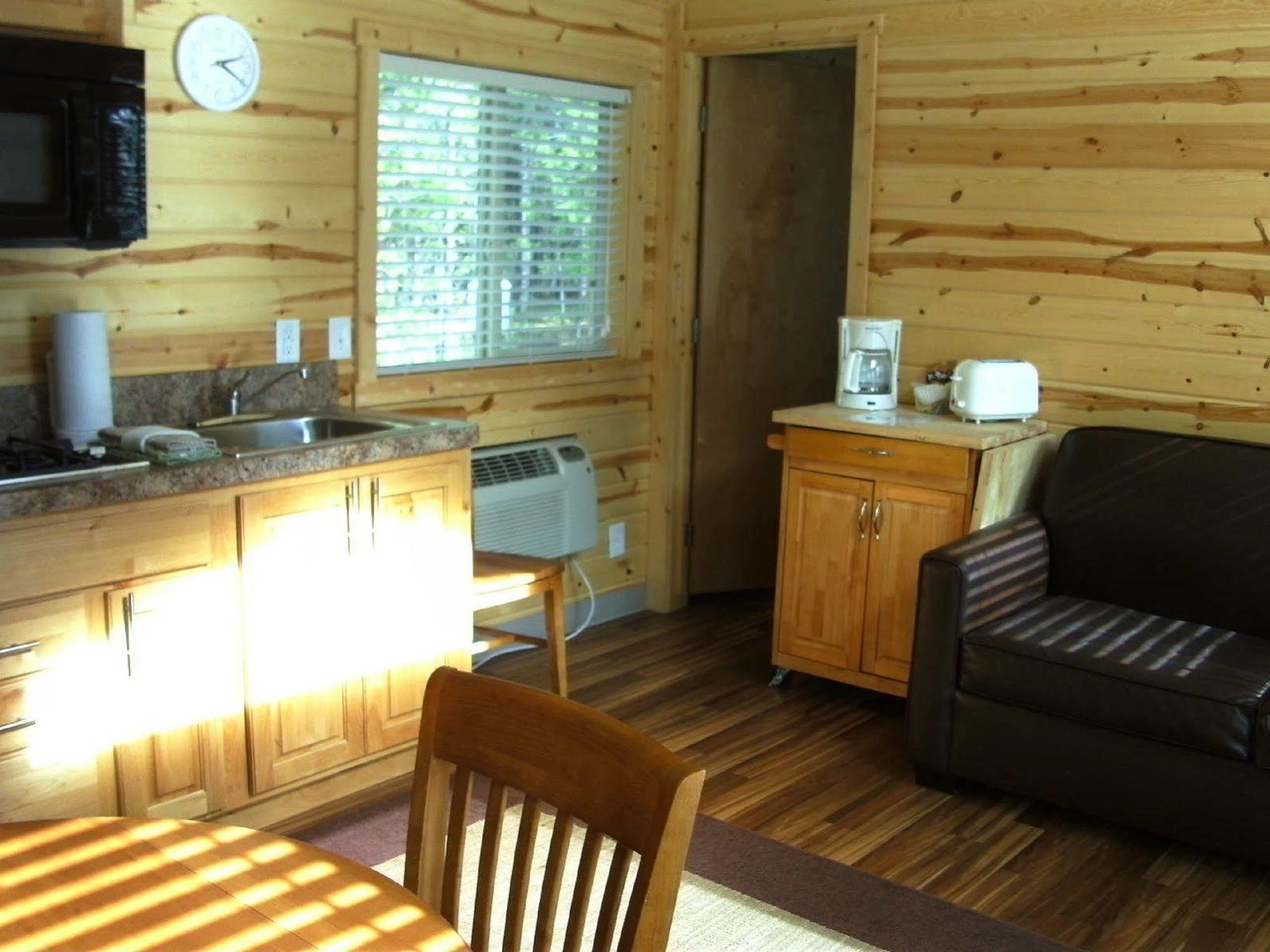 Bend-Sunriver Rv Campground Three Rivers Buitenkant foto