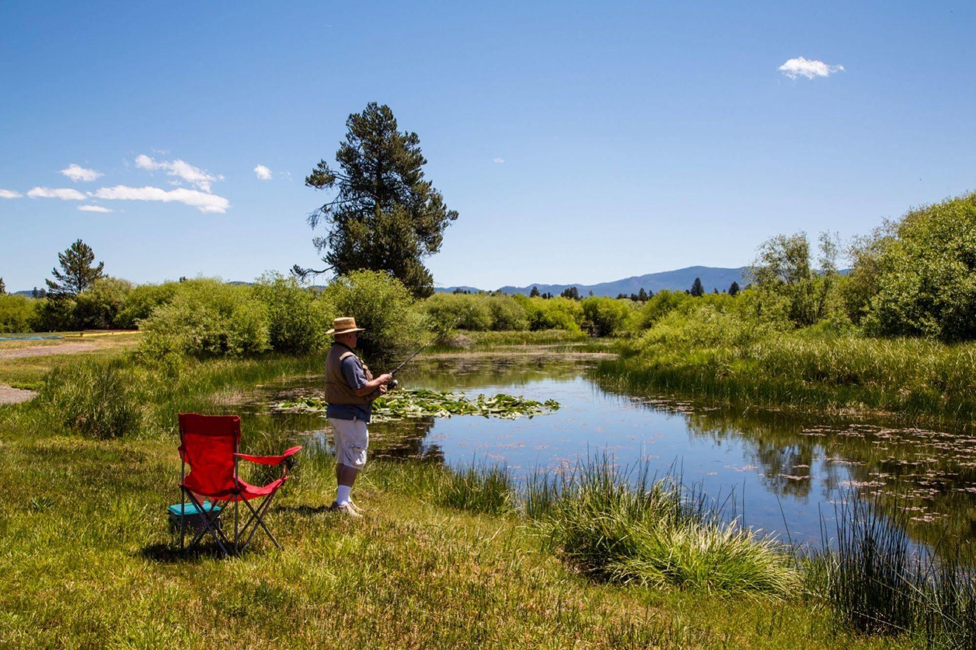 Bend-Sunriver Rv Campground Three Rivers Buitenkant foto